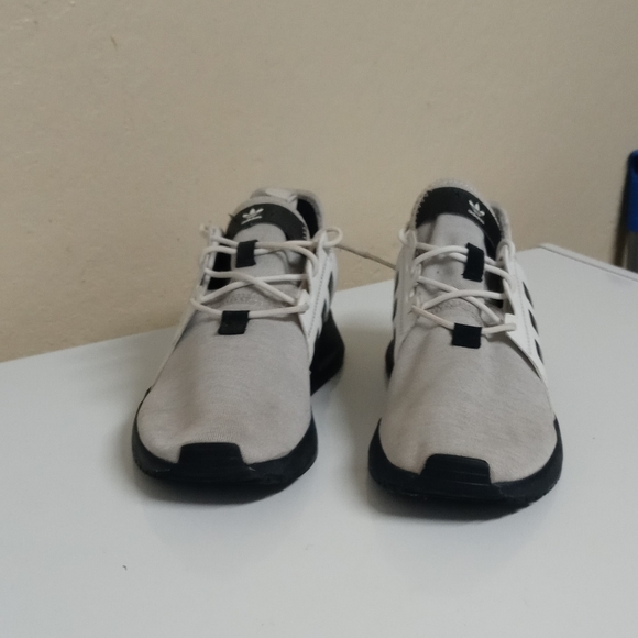 Shoes - Picture 1 of 4